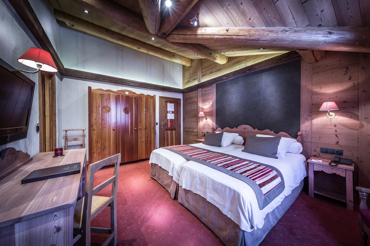 Hotel Christiania Val-d'Isère Exterior photo